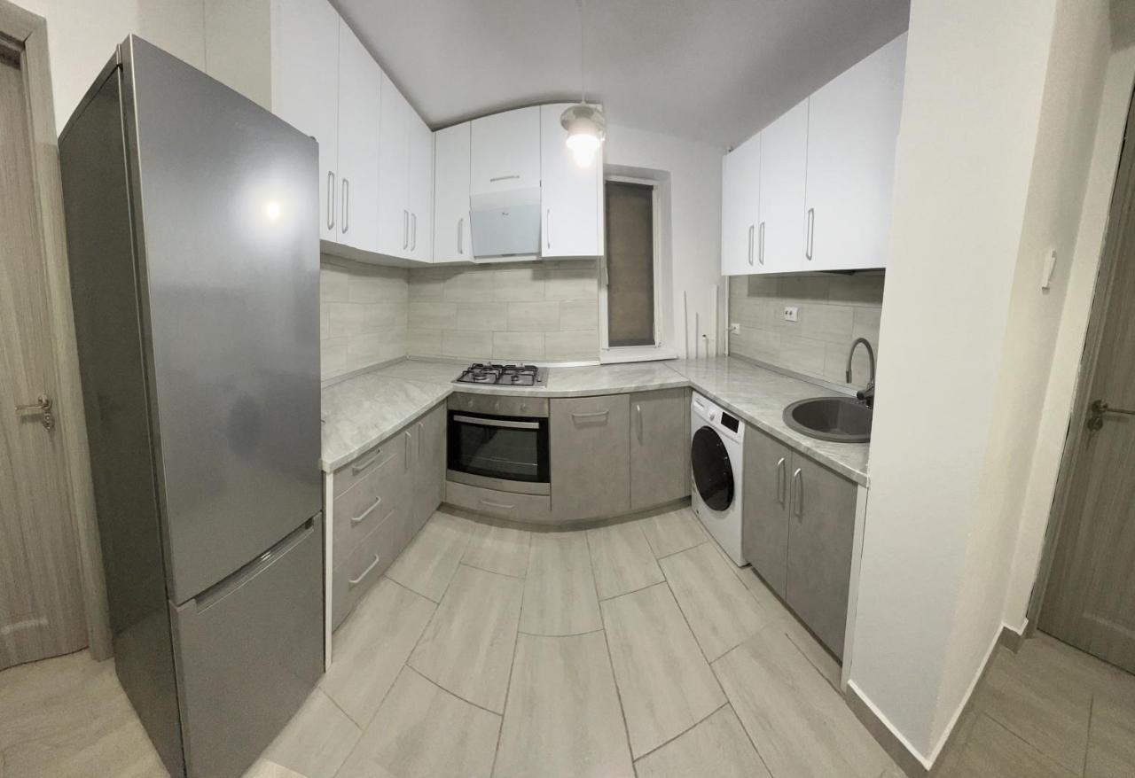 Home Sweet Home Apartment With 3 Rooms ブザウ エクステリア 写真