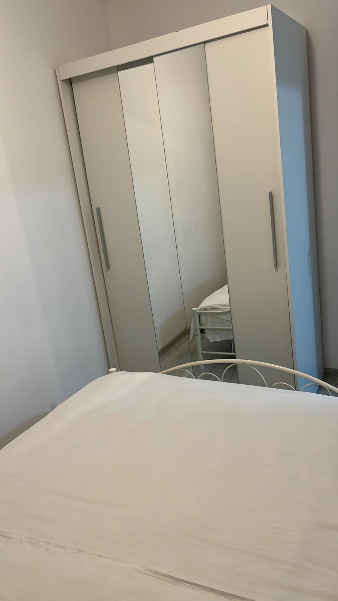 Home Sweet Home Apartment With 3 Rooms ブザウ エクステリア 写真
